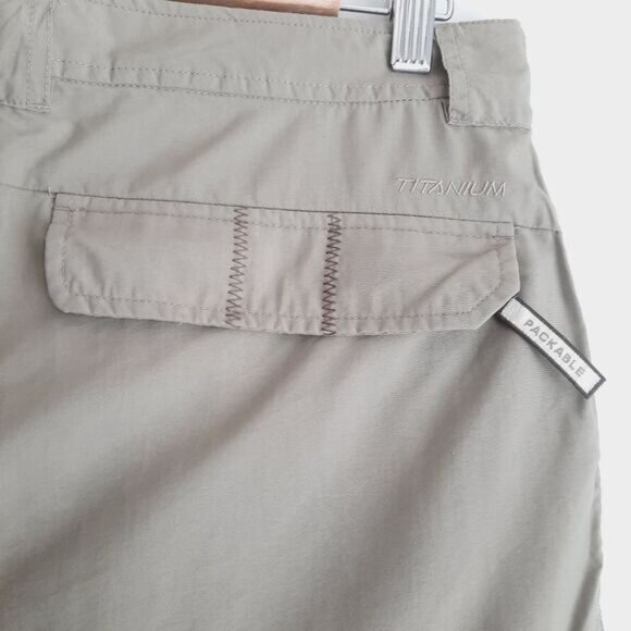 COLUMBIA Titanium Capri Light Packable Casual Cropped Pants Sz 12 Flawed - Picture 9 of 14